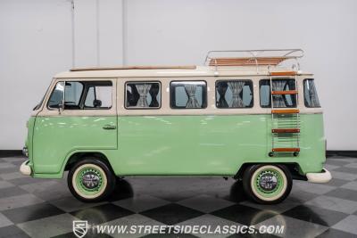 1994 Volkswagen Type 2 13 Window Deluxe Bus