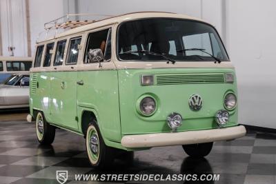 1994 Volkswagen Type 2 13 Window Deluxe Bus