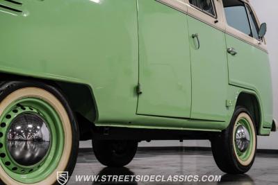 1994 Volkswagen Type 2 13 Window Deluxe Bus