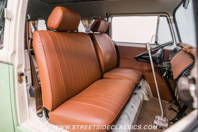 1994 Volkswagen Type 2 13 Window Deluxe Bus