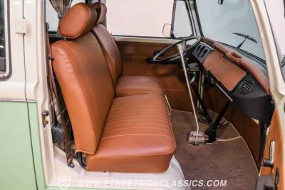 1994 Volkswagen Type 2 13 Window Deluxe Bus