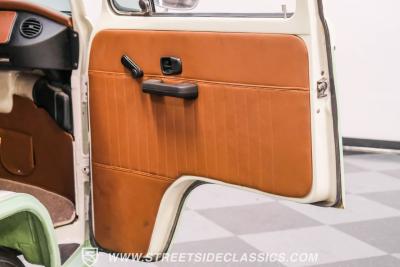 1994 Volkswagen Type 2 13 Window Deluxe Bus