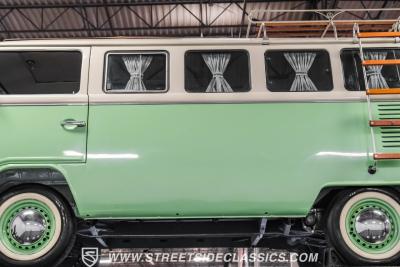 1994 Volkswagen Type 2 13 Window Deluxe Bus