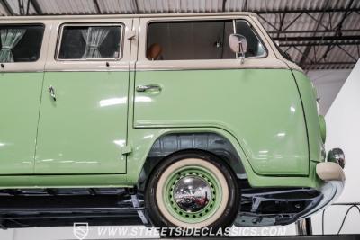 1994 Volkswagen Type 2 13 Window Deluxe Bus