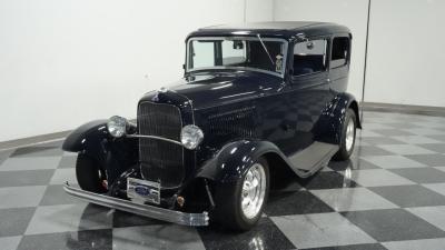 1932 Ford Tudor Streetrod
