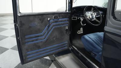 1932 Ford Tudor Streetrod