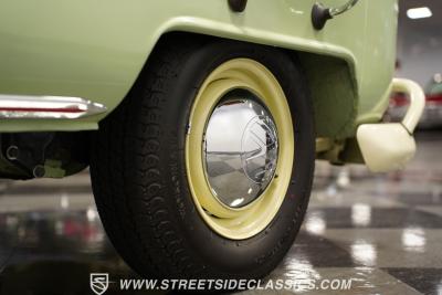 1968 Volkswagen Type 2 23 Window Deluxe Camper