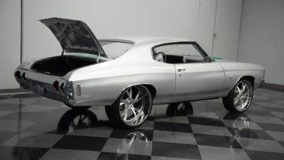 1972 Chevrolet Chevelle 454 Restomod