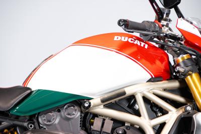 2018 Ducati MONSTER 25&deg; ANNIVERSARIO