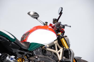 2018 Ducati MONSTER 25&deg; ANNIVERSARIO