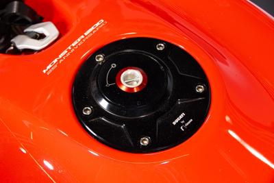 2018 Ducati MONSTER 25&deg; ANNIVERSARIO