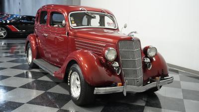 1935 Ford Fordor