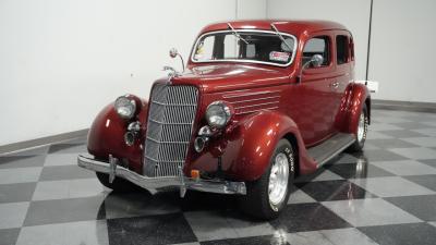 1935 Ford Fordor