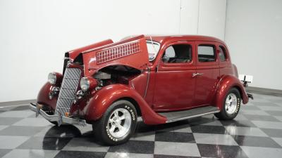 1935 Ford Fordor