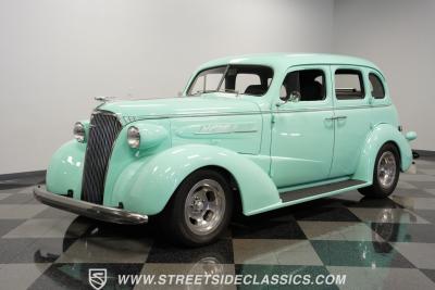 1937 Chevrolet Master Deluxe Sedan Restomod