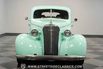 1937 Chevrolet Master Deluxe Sedan Restomod