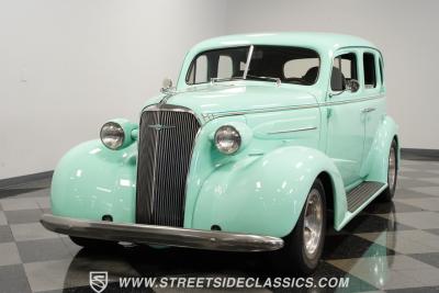 1937 Chevrolet Master Deluxe Sedan Restomod
