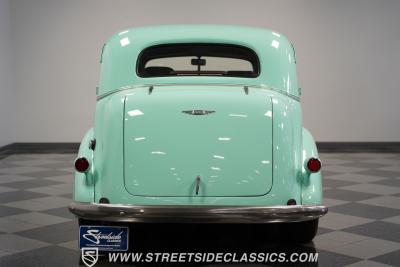 1937 Chevrolet Master Deluxe Sedan Restomod