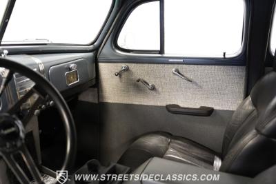 1937 Chevrolet Master Deluxe Sedan Restomod