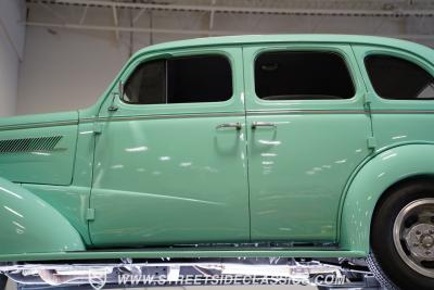 1937 Chevrolet Master Deluxe Sedan Restomod