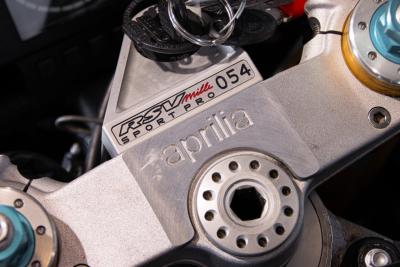 1999 Aprilia RSV 1000 SP V60