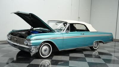 1962 Ford Galaxie 500 Sunliner Convertible