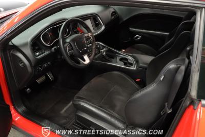 2016 Dodge Challenger R/T Scat Pack 392 Shaker