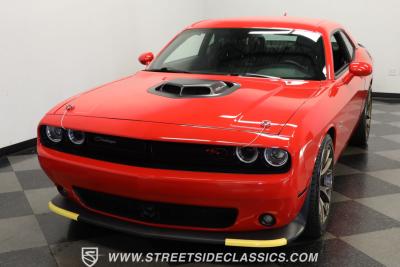 2016 Dodge Challenger R/T Scat Pack 392 Shaker