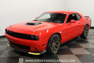 2016 Dodge Challenger R/T Scat Pack 392 Shaker