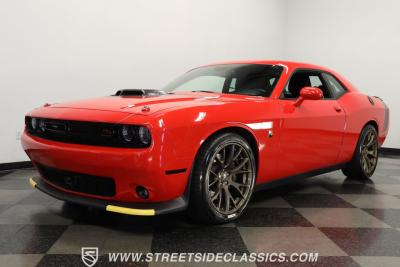 2016 Dodge Challenger R/T Scat Pack 392 Shaker