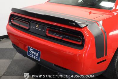 2016 Dodge Challenger R/T Scat Pack 392 Shaker