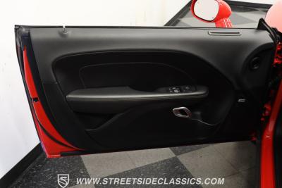 2016 Dodge Challenger R/T Scat Pack 392 Shaker