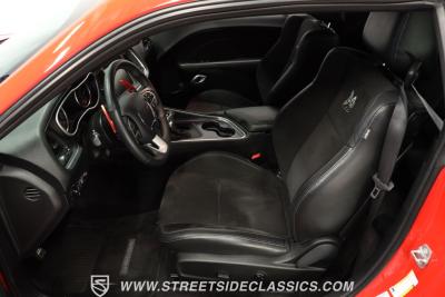 2016 Dodge Challenger R/T Scat Pack 392 Shaker