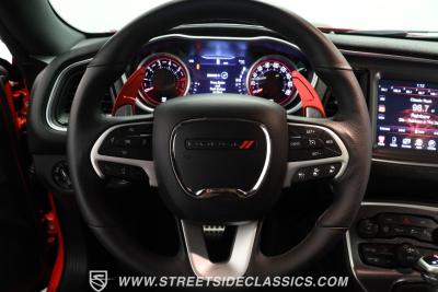2016 Dodge Challenger R/T Scat Pack 392 Shaker