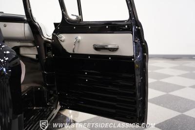 1957 Chevrolet 3100 Big Window Restomod