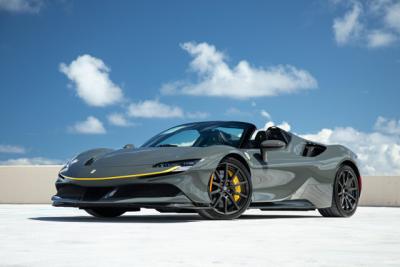 2022 Ferrari SF90 SPIDER