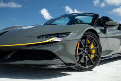 2022 Ferrari SF90 SPIDER