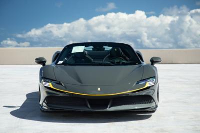 2022 Ferrari SF90 SPIDER