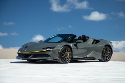 2022 Ferrari SF90 SPIDER