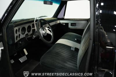 1984 Chevrolet C10 Silverado Show Truck