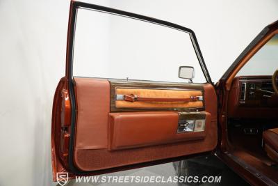 1977 Cadillac Coupe DeVille Lowrider