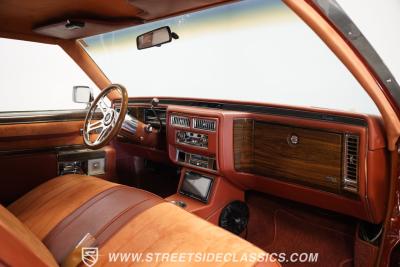 1977 Cadillac Coupe DeVille Lowrider