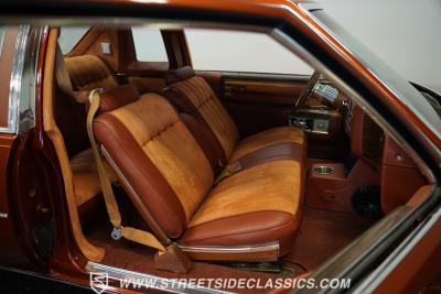 1977 Cadillac Coupe DeVille Lowrider