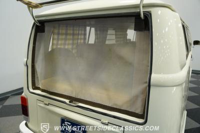 1973 Volkswagen Westfalia Camper Bus