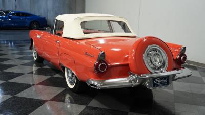 1956 Ford Thunderbird
