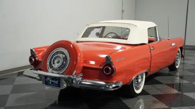1956 Ford Thunderbird