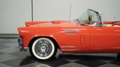 1956 Ford Thunderbird