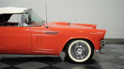 1956 Ford Thunderbird