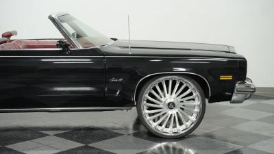 1975 Oldsmobile Delta 88 Royale Convertible