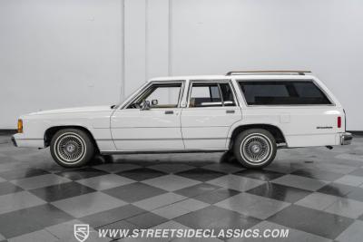 1990 Ford LTD Crown Victoria Wagon